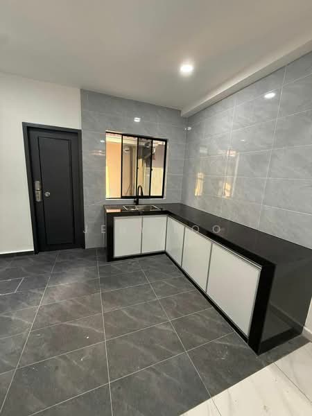 2-storey Terraced House for Sale in Taman Nusantara Prima (Gelang Patah) - Jeny Loo - Kitchen - PropertyGuru.com.my