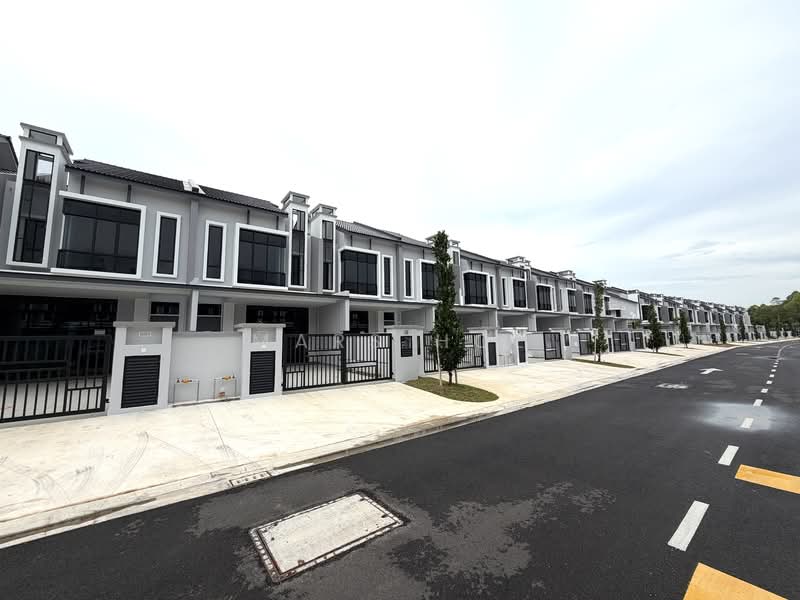 Rumah Teres 2 Tingkat untuk Dijual di Taman Mount Austin (Tebrau) - Mars Hoe - PropertyGuru.com.my