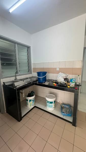 Flora Damansara Flat untuk Untuk Disewa - RM 700 /bulan, Mac 2026 - Kitchen - PropertyGuru.com.my