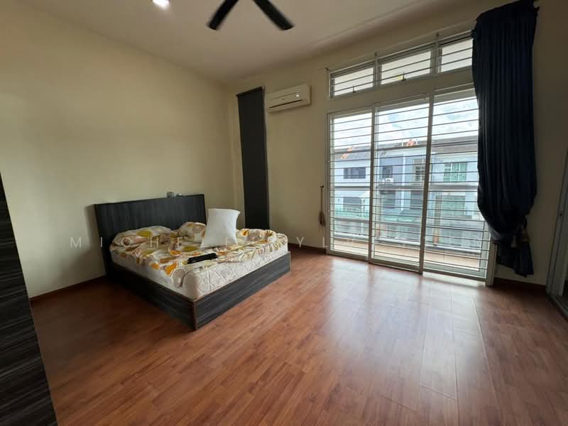 3-storey Terraced House for Sale in Bandar Seri Alam (Masai) - Michele Sylvester - Bedroom - PropertyGuru.com.my