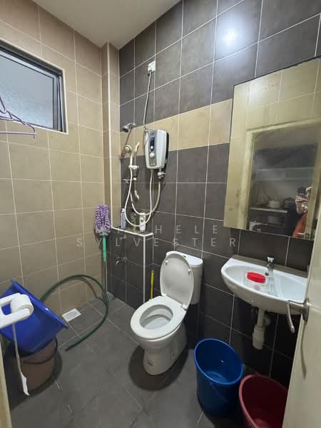 3-storey Terraced House for Sale in Bandar Seri Alam (Masai) - Michele Sylvester - Bathroom - PropertyGuru.com.my