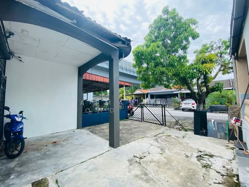 Terraced House for Sale in Batu 9 (Cheras) - Muhammad Nazli Mohd Amin - Exterior - PropertyGuru.com.my