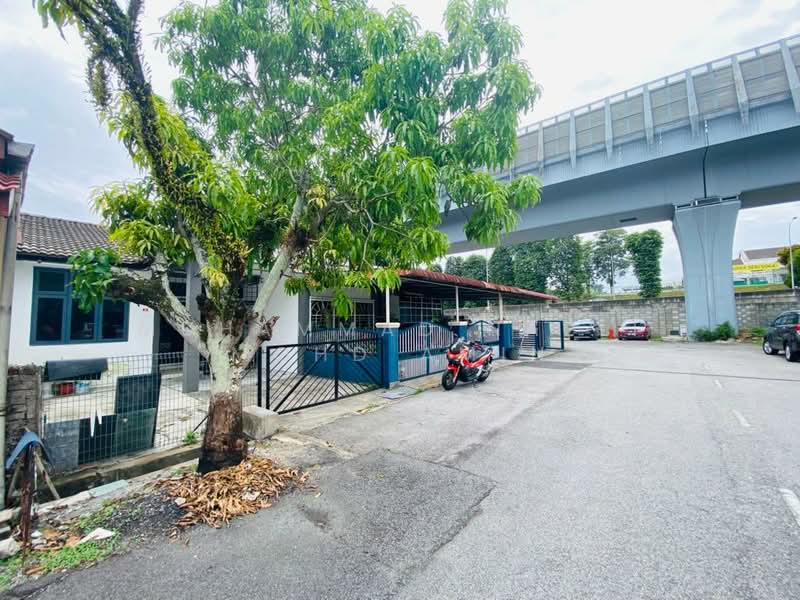 Terraced House for Sale in Batu 9 (Cheras) - Muhammad Nazli Mohd Amin - Exterior - PropertyGuru.com.my