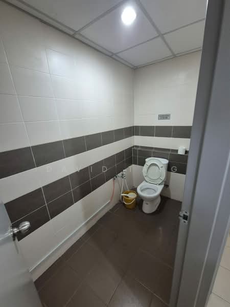 Office for Rent in Kelana Jaya (Petaling Jaya) - David Tang - Bathroom - PropertyGuru.com.my