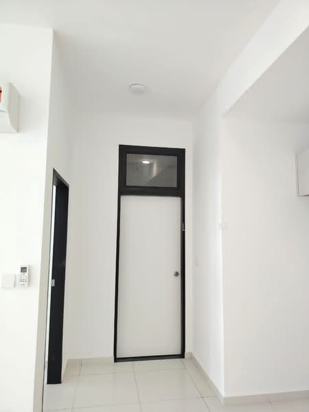 Space Residency untuk Untuk Disewa - RM 2,800 /bulan, Mac 2026 - Entrance - PropertyGuru.com.my