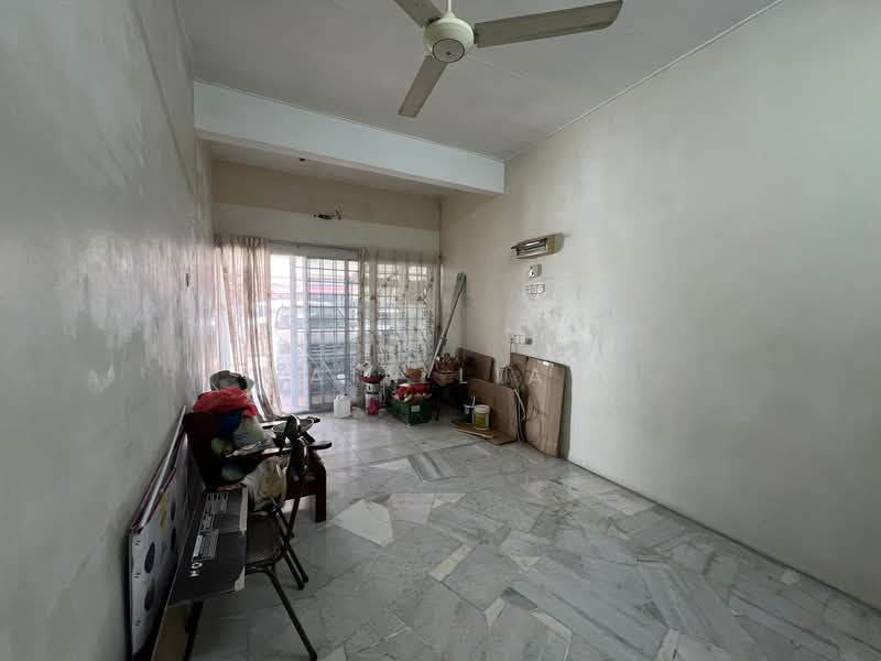Teluk Pulai untuk Untuk Dijual - RM 415,000, Mac 2026 - Living Room - PropertyGuru.com.my
