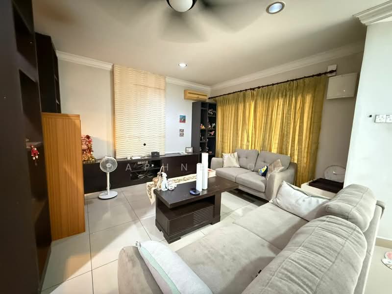 Rumah Teres 2 Tingkat untuk Dijual di Taman Sri Putra Mas (Sungai Buloh) - Daphne Loh - Living Room - PropertyGuru.com.my