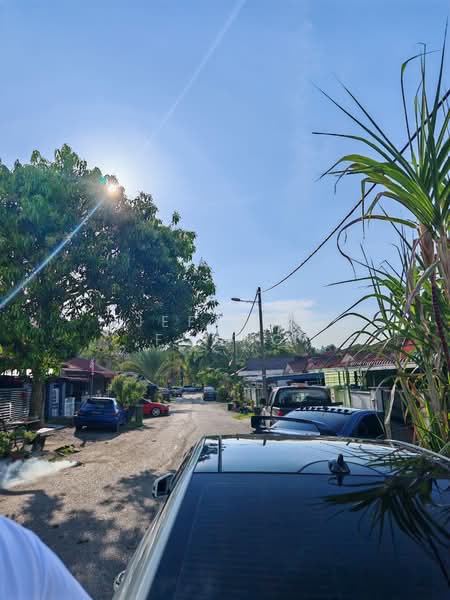 Taman Bunga Raya, Bukit Beruntung untuk Untuk Dijual - RM 333,333, Mac 2026 - Exterior - PropertyGuru.com.my