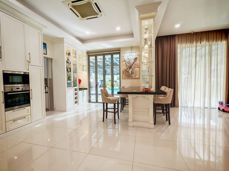 Semi-Detached House for Sale in Glenmarie (Selangor) - Allen Ang - Dining Room - PropertyGuru.com.my