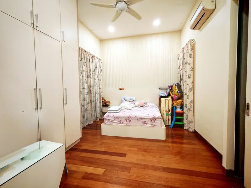 Semi-Detached House for Sale in Glenmarie (Selangor) - Allen Ang - Bedroom - PropertyGuru.com.my