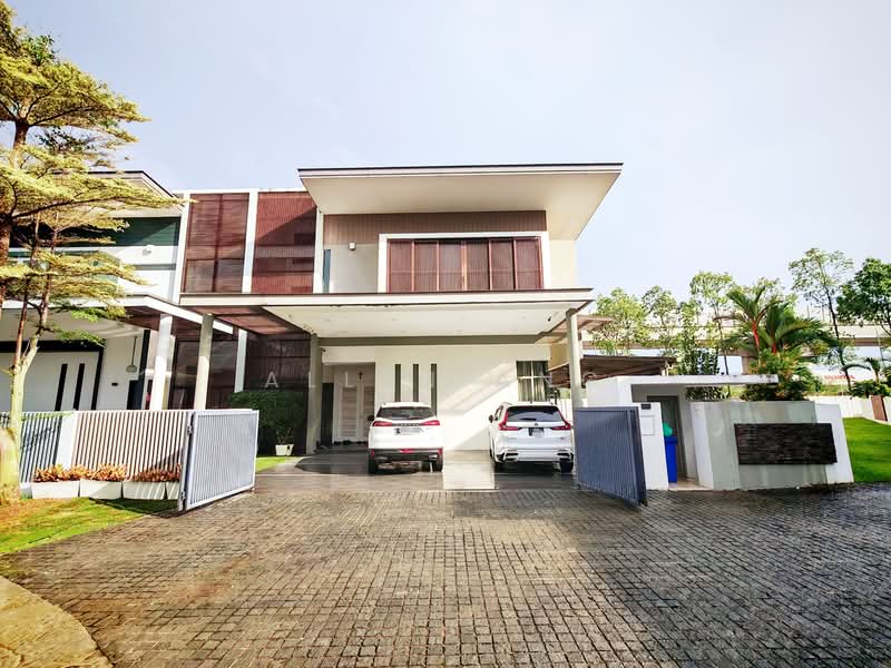 Semi-Detached House for Sale in Glenmarie (Selangor) - Allen Ang - Exterior - PropertyGuru.com.my