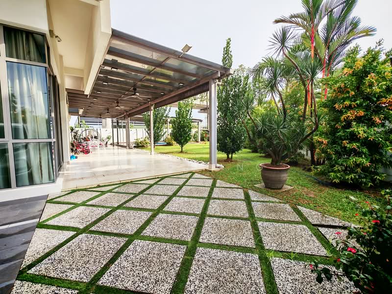 Semi-Detached House for Sale in Glenmarie (Selangor) - Allen Ang - Exterior - PropertyGuru.com.my