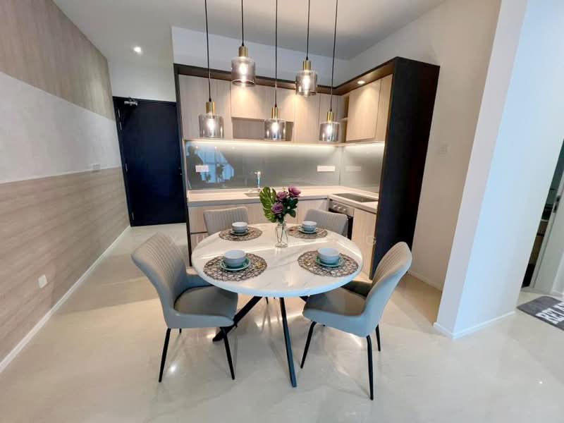 Service Residence for Rent at 10 Stonor - Xue Er Ng - Kitchen - PropertyGuru.com.my