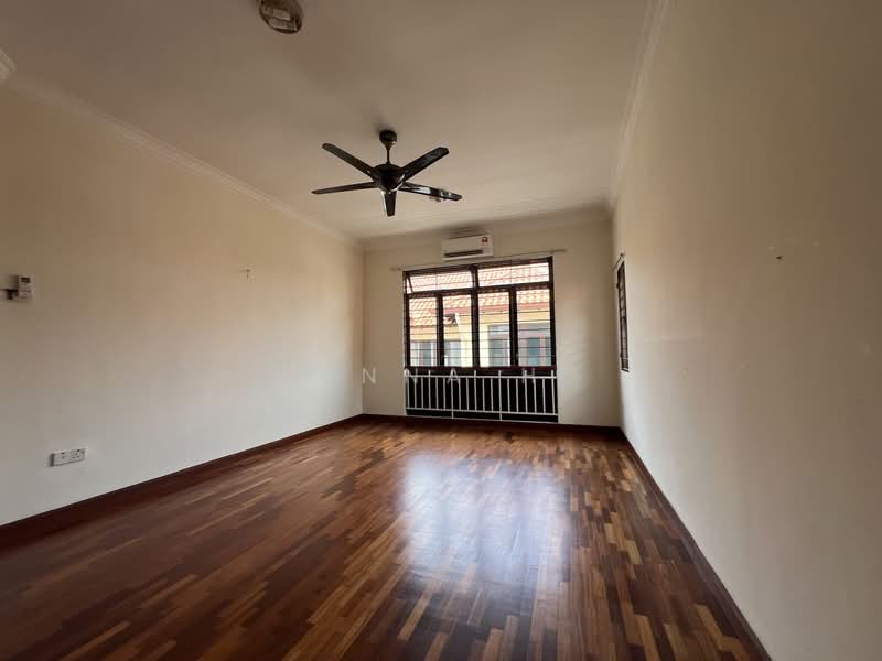 Semi-Detached House for Sale in Alam Damai (Cheras) - Anna H - Living Room - PropertyGuru.com.my