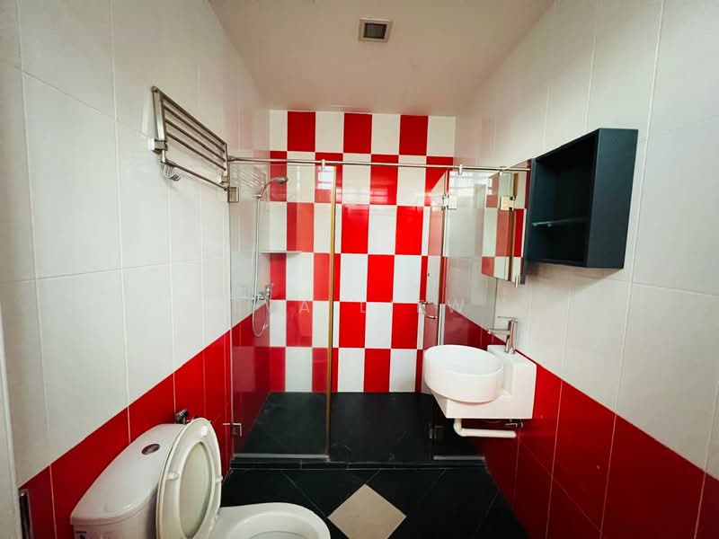 Semi-Detached House for Sale in Batu Maung (Penang) - Eva Liew - Bathroom - PropertyGuru.com.my
