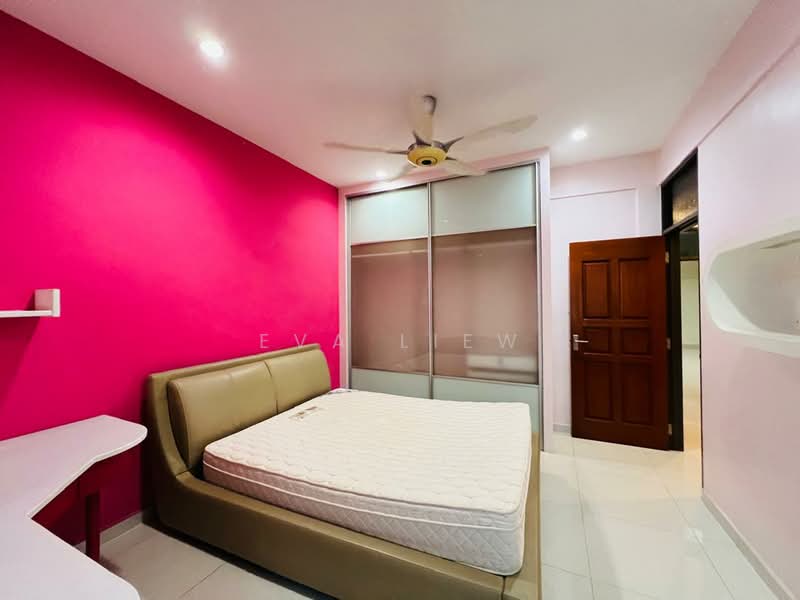 Semi-Detached House for Sale in Batu Maung (Penang) - Eva Liew - Bedroom - PropertyGuru.com.my