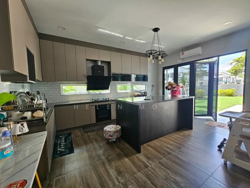 Mutiara Bestari Corner Lot untuk Untuk Dijual - RM 1,660,000, Mac 2026 - Kitchen - PropertyGuru.com.my