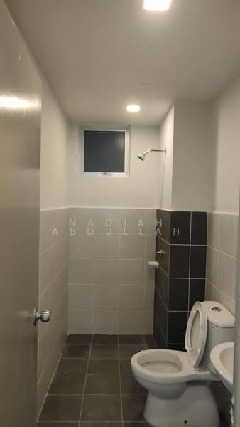 Melodi Perdana untuk Untuk Disewa - RM 1,300 /bulan, Mac 2026 - Bathroom - PropertyGuru.com.my