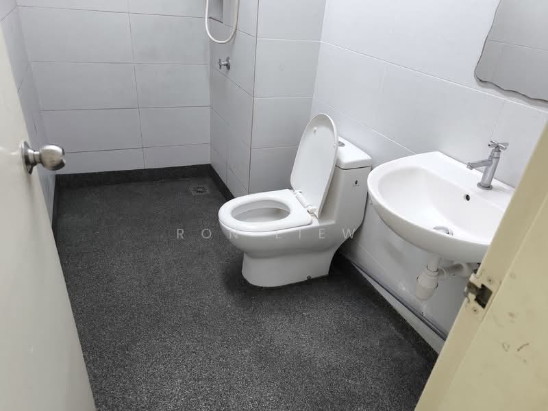 Service Residence for Rent at Sk One Residence - Ron Liew - Bathroom - PropertyGuru.com.my