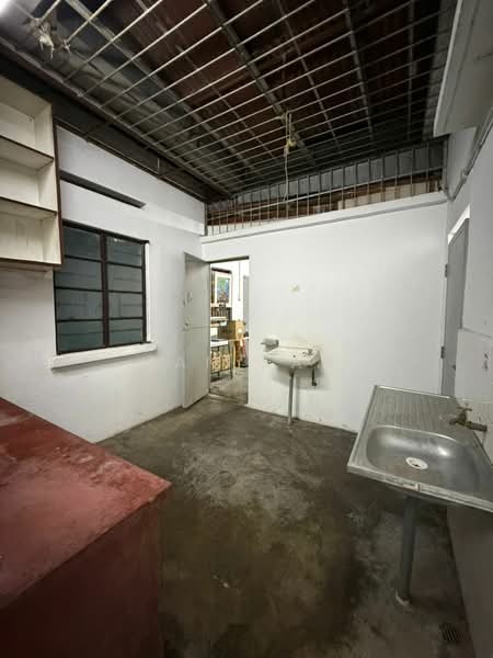 Semi-Detached House for Sale in Taman Free School (Jelutong) - Jan Tan - Interior - PropertyGuru.com.my