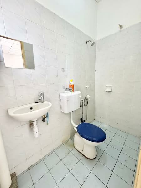 2-storey Terraced House for Rent in Bukit Mahkota (Bangi) - Eldon Chong - Bathroom - PropertyGuru.com.my
