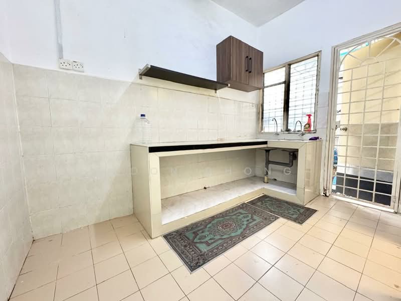 2-storey Terraced House for Rent in Bukit Mahkota (Bangi) - Eldon Chong - Kitchen - PropertyGuru.com.my