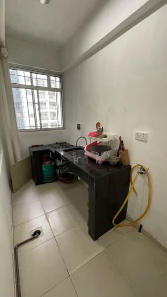 Kepong Sentral Condominium untuk Untuk Dijual - RM 280,000, Mac 2026 - Kitchen - PropertyGuru.com.my