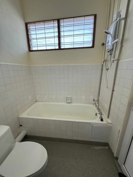 Bungalow for Rent in Minden Heights (Gelugor) - KELVIN KEE - Bathroom - PropertyGuru.com.my