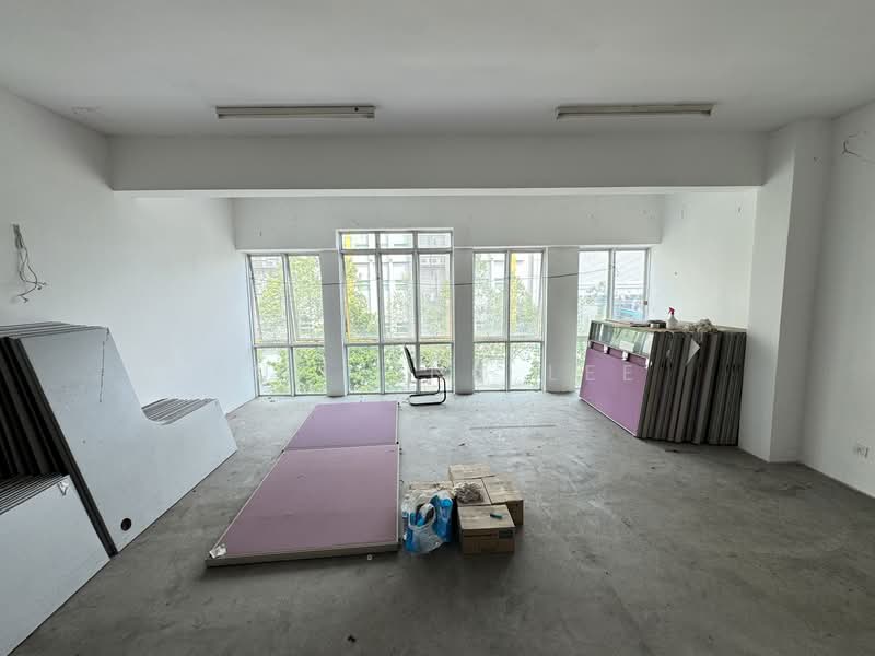 Kota Damansara - 4 Storey Shop Office untuk Untuk Dijual - RM 2,200,000, Mac 2026 - Interior - PropertyGuru.com.my