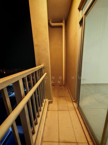 Kalista Residence untuk Untuk Disewa - RM 1,100 /bulan, Mac 2026 - Balcony - PropertyGuru.com.my