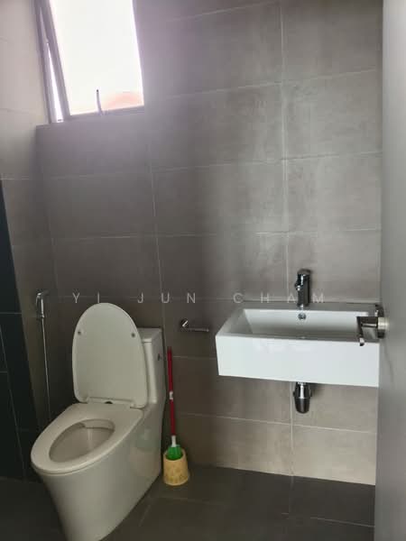 99 Residence untuk Untuk Disewa - RM 2,000 /bulan, Mac 2026 - Bathroom - PropertyGuru.com.my