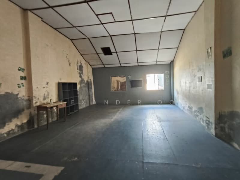 Pekan Cina Shop For Rent untuk Untuk Disewa - RM 2,300 /bulan, Apr 2026 - Interior - PropertyGuru.com.my