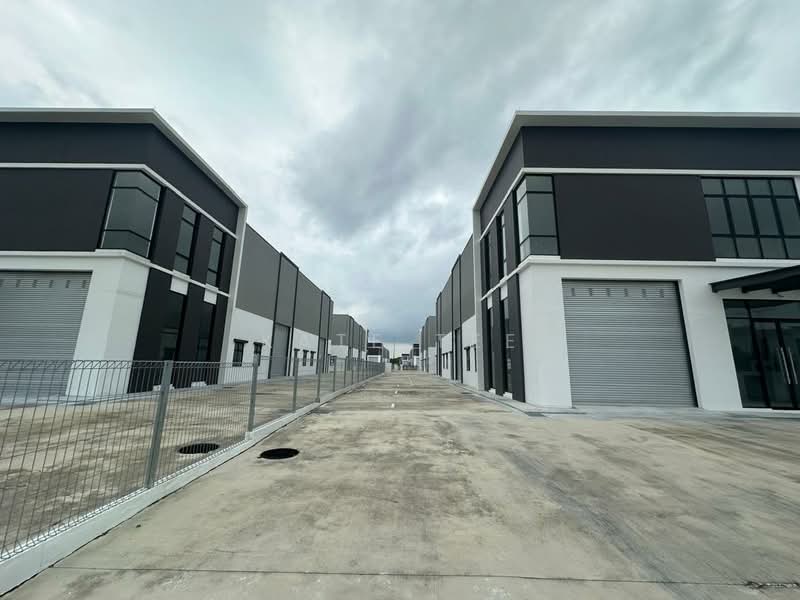 Cluster Factory for Rent in Eco Business Park 2 Senai (Senai) - Kate Tee - Exterior - PropertyGuru.com.my