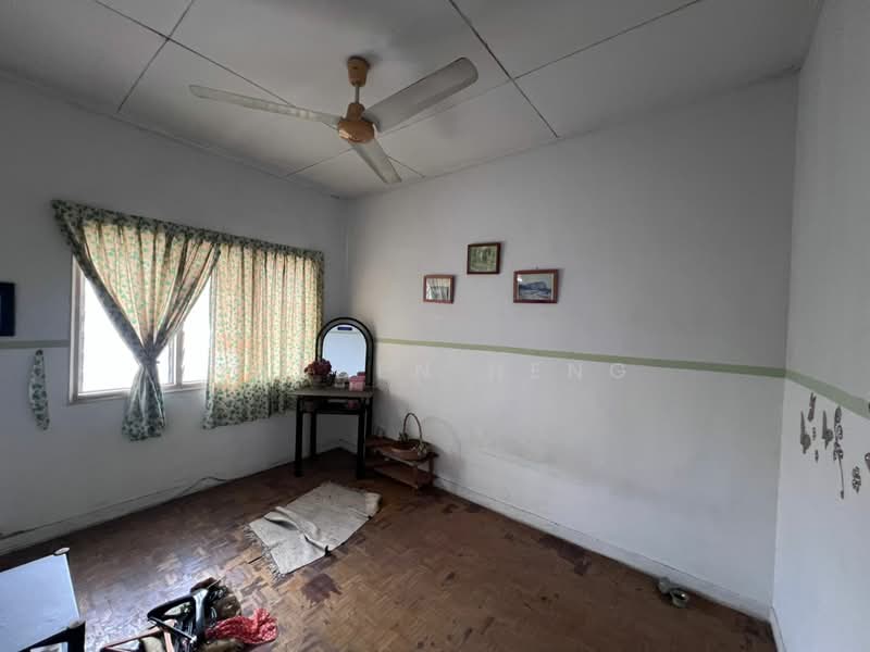 2-storey Terraced House for Sale in Usj 20 (Subang Jaya) - Jayden Heng - Bedroom - PropertyGuru.com.my