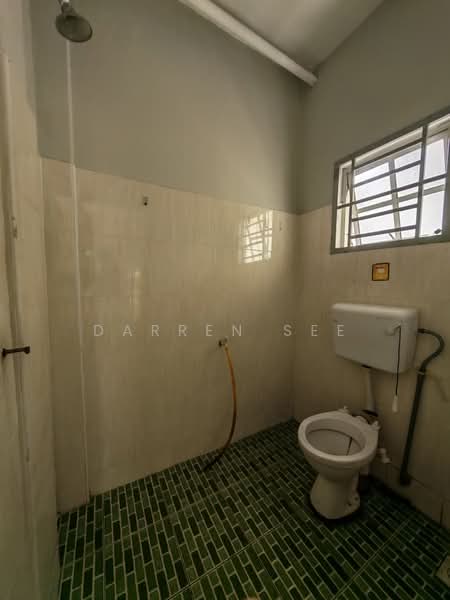 Taman Putri Kulai Jasmine Park Double Storey House For Sale untuk Untuk Dijual - RM 528,000, Mac 2026 - Bathroom - PropertyGuru.com.my
