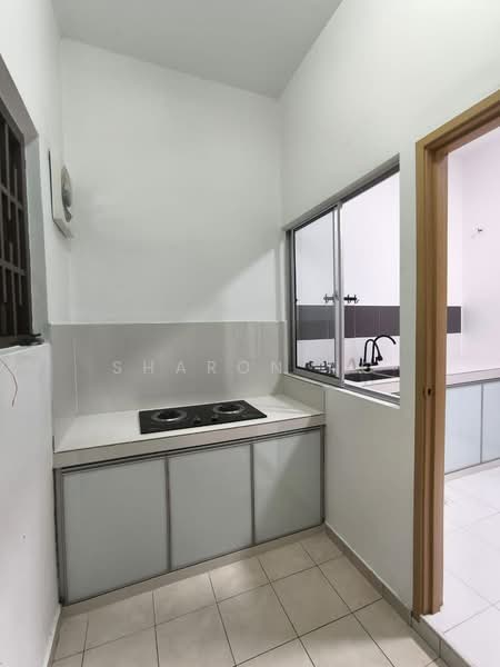 Elata Haven @ Setia Tropika untuk Untuk Dijual - RM 830,000, Mac 2026 - Kitchen - PropertyGuru.com.my
