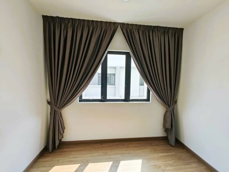 Sejati Lakeside 2 untuk Untuk Disewa - RM 5,000 /bulan, Mac 2026 - Interior - PropertyGuru.com.my