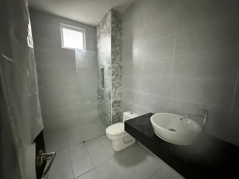 Cluster House for Sale in Skudai (Johor) - Jace Loh - Bathroom - PropertyGuru.com.my
