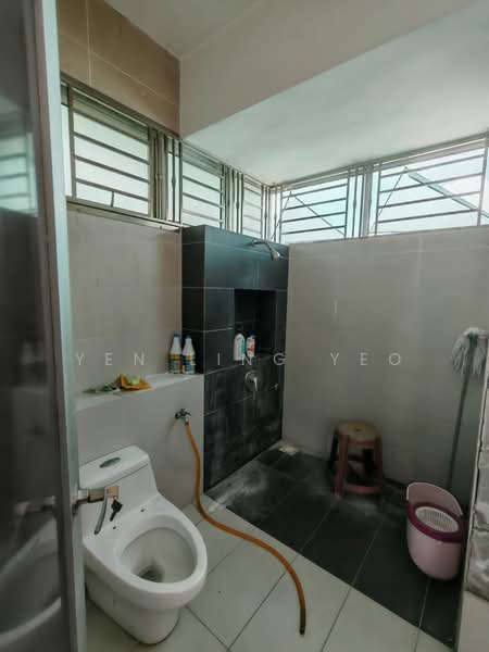 Semi-Detached House for Sale in Taman Nusa Bestari (Iskandar Puteri (Nusajaya)) - Yen Ling Yeo - Bathroom - PropertyGuru.com.my