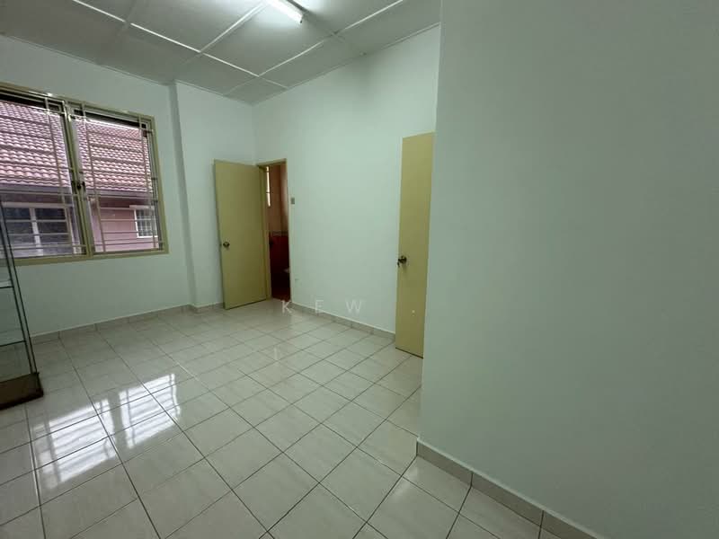 Terraced House for Sale in Bandar Sungai Long (Selangor) - Kew . - Interior - PropertyGuru.com.my