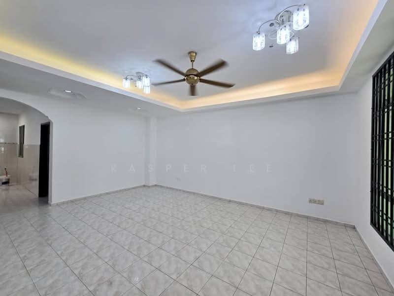 2-storey Terraced House for Sale in Bandar Seri Alam (Masai) - Kasper Lee - Living Room - PropertyGuru.com.my