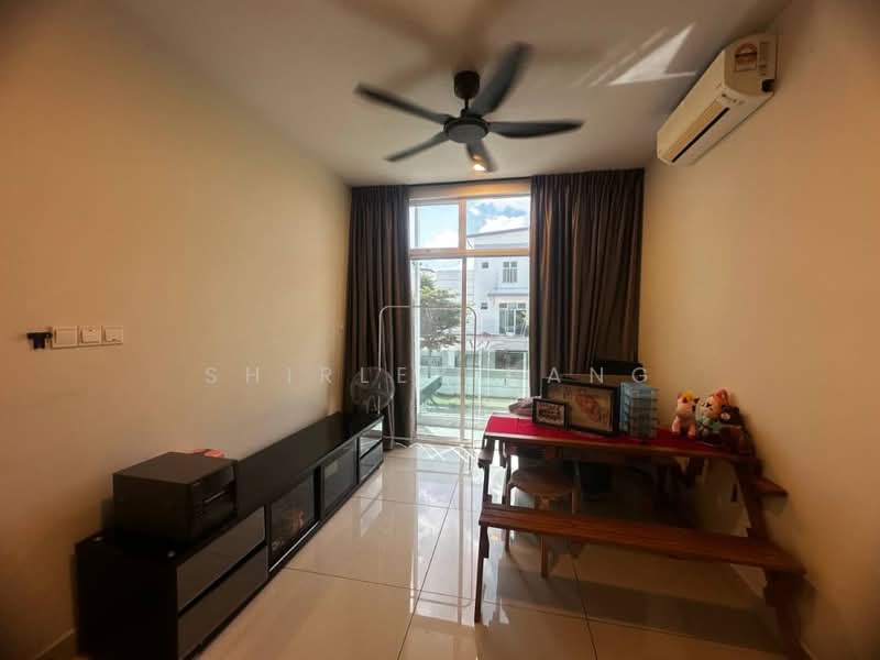 Cluster House for Sale in Mutiara Rini (Skudai) - Shirley Pang - Living Room - PropertyGuru.com.my