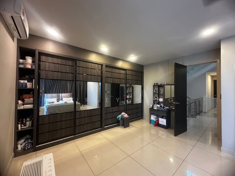 Cluster House for Sale in Mutiara Rini (Skudai) - Shirley Pang - Bedroom - PropertyGuru.com.my