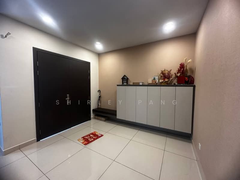 Cluster House for Sale in Mutiara Rini (Skudai) - Shirley Pang - Entrance - PropertyGuru.com.my