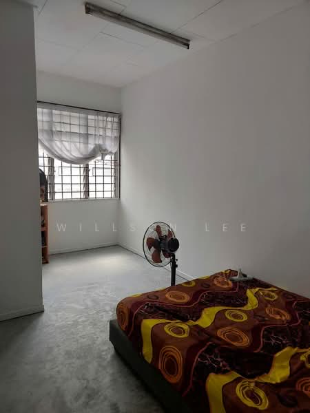 2-storey Terraced House for Sale in Taman Tiong Mas (Simpang Ampat) - Willson Lee - Bedroom - PropertyGuru.com.my