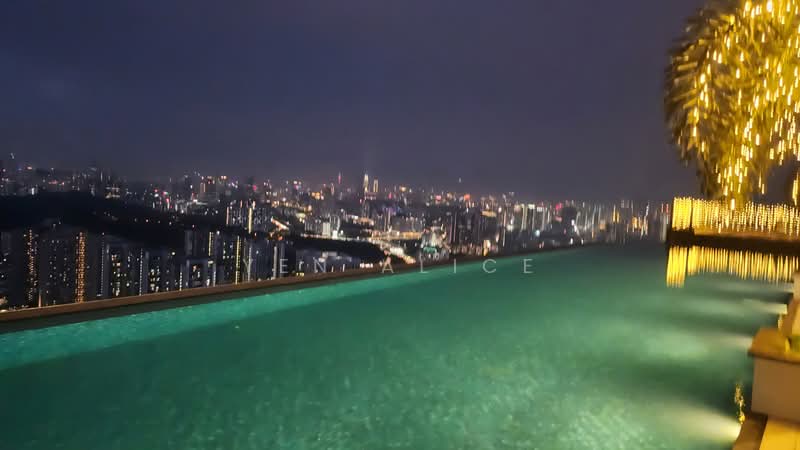 Service Residence for Rent at Bloomsvale Menara Vista Petaling - Yen Alice - Sky Deck @ 63F - PropertyGuru.com.my