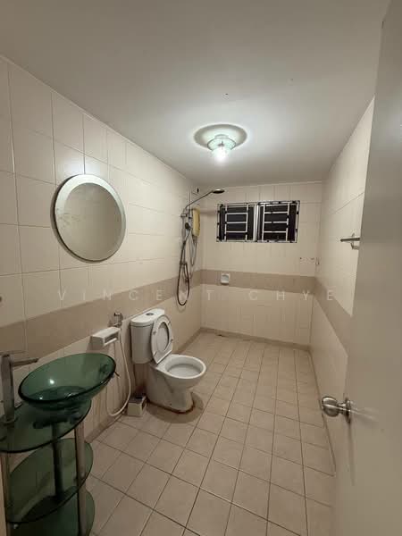 Kondominium untuk Dijual di Kinrara Mas - Vincent Chye - Bathroom - PropertyGuru.com.my