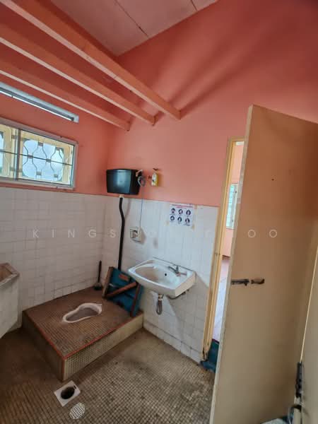 Bungalow House untuk Dijual di Teluk Intan (Perak) - Kingston Choo - Bathroom - PropertyGuru.com.my