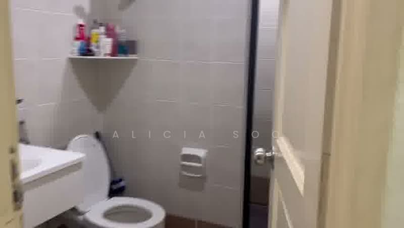 Condominium for Sale at Casa Tropicana - Alicia Soo - Bathroom - PropertyGuru.com.my