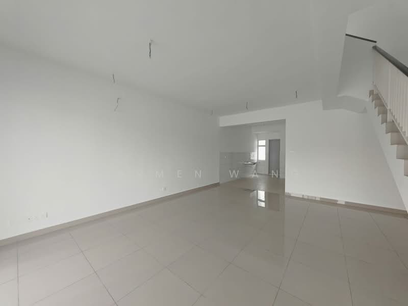 2-storey Terraced House for Sale in Amverton Hills (Sungai Buloh) - Carmen Wang - Living Room - PropertyGuru.com.my